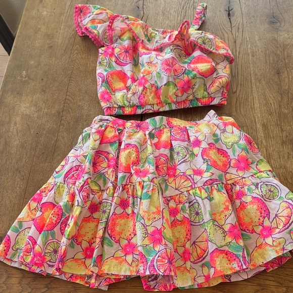 TOMMY BAHAMA TWO PIECE OUTFIT - Picture 1 of 5